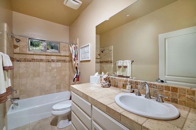 2021 Willow Glen Rd, Fallbrook, CA 92028 - full bath featuring shower / bath combo, vanity, toilet, and tile patterned flooring