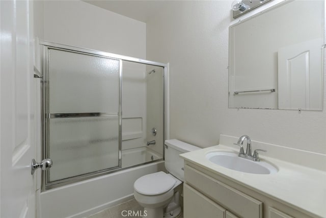 2807 W W Ave K12, Unit 256, Lancaster, CA 93536 - bathroom featuring toilet, vanity, and enclosed tub / shower combo