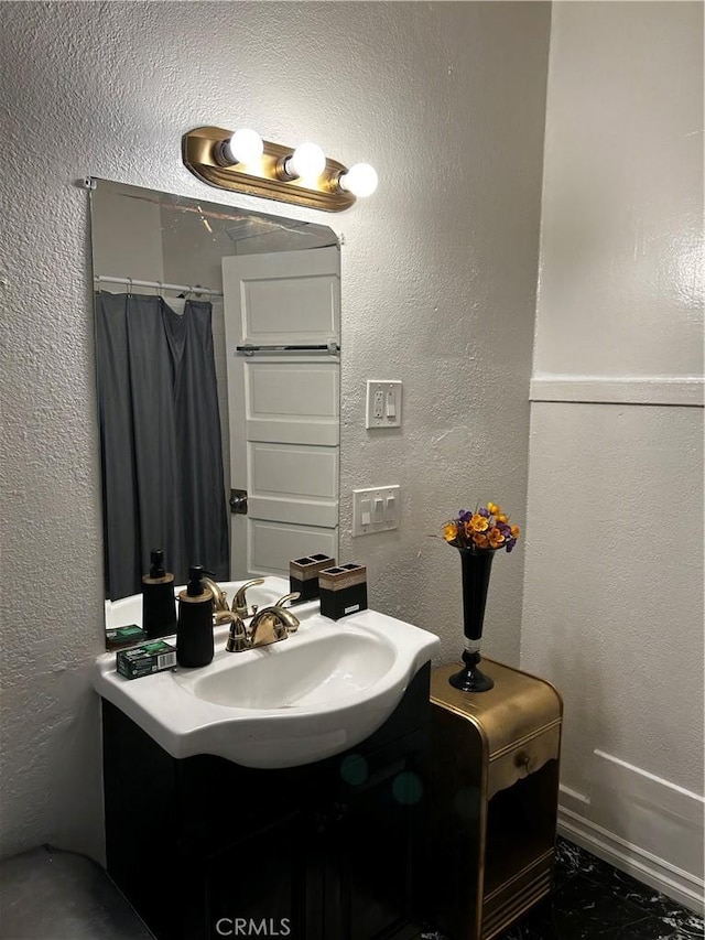 4727 Oakwood Ave, Los Angeles, CA 90004 - photo 23