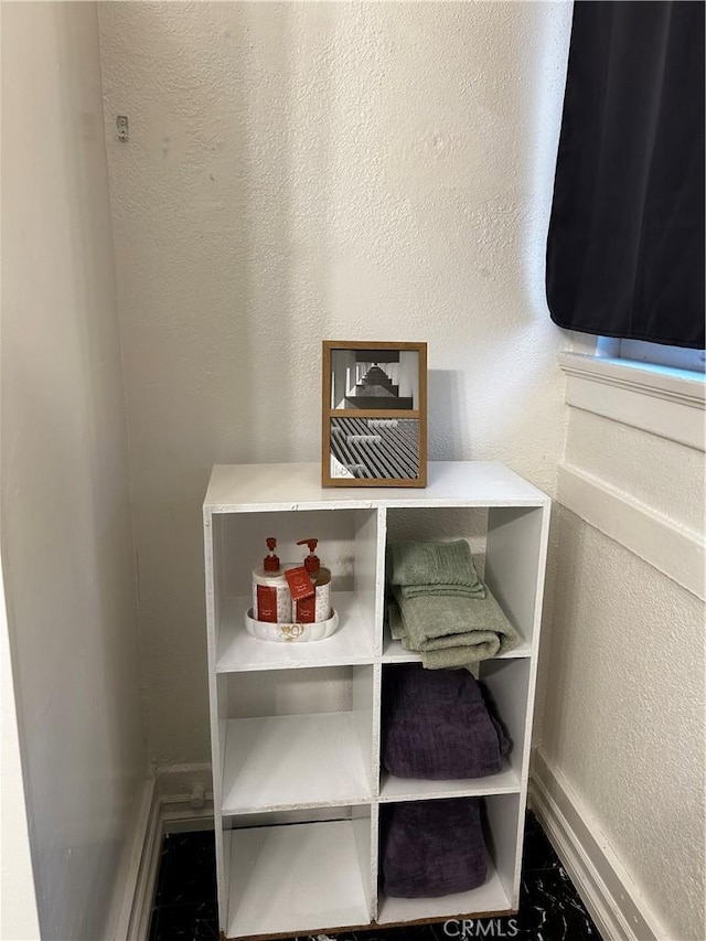 4727 Oakwood Ave, Los Angeles, CA 90004 - photo 24