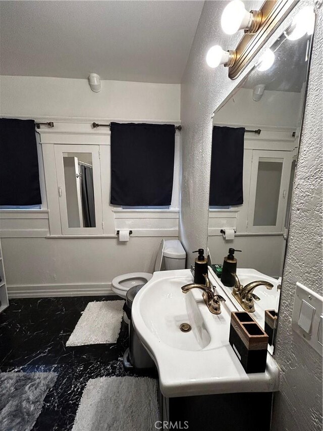 4727 Oakwood Ave, Los Angeles, CA 90004 - photo 21