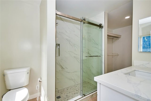 17721 Alexander Pl, Cerritos, CA 90703 - full bath with a marble finish shower, toilet, vanity, and recessed lighting