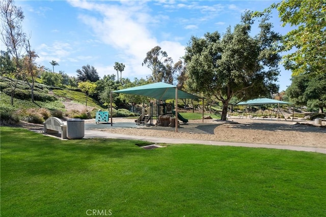 2 Chestnut Dr, Aliso Viejo, CA 92656 - community jungle gym with a yard