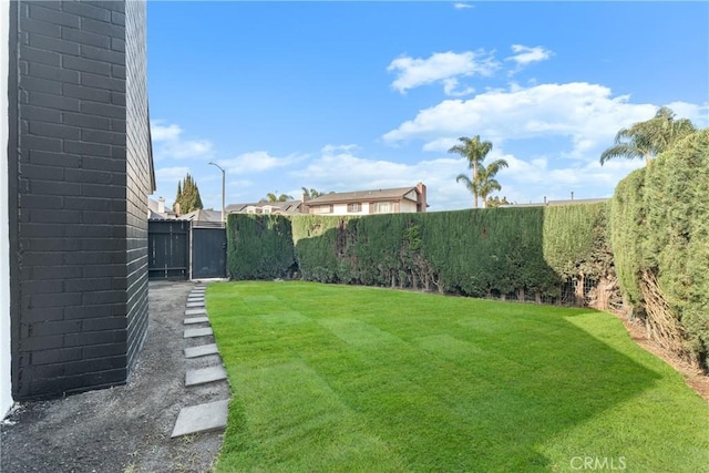 109 Loyola, Seal Beach, CA 90740 - view of yard