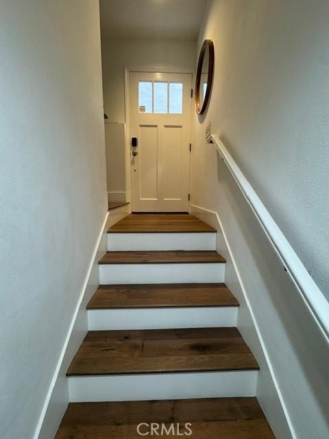 854 Cypress Ave, Hermosa Beach, CA 90254 - view of staircase