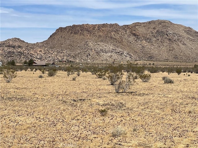 1 Las Tunas Dr, Apple Valley, CA 92308