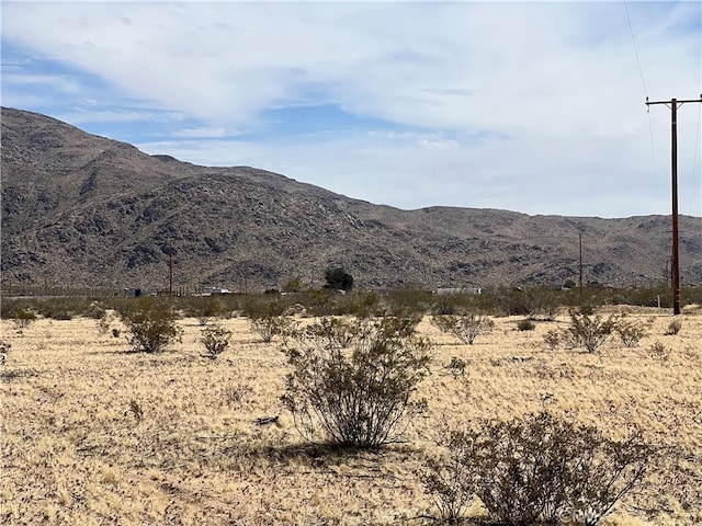 1 Las Tunas Dr, Apple Valley, CA 92308