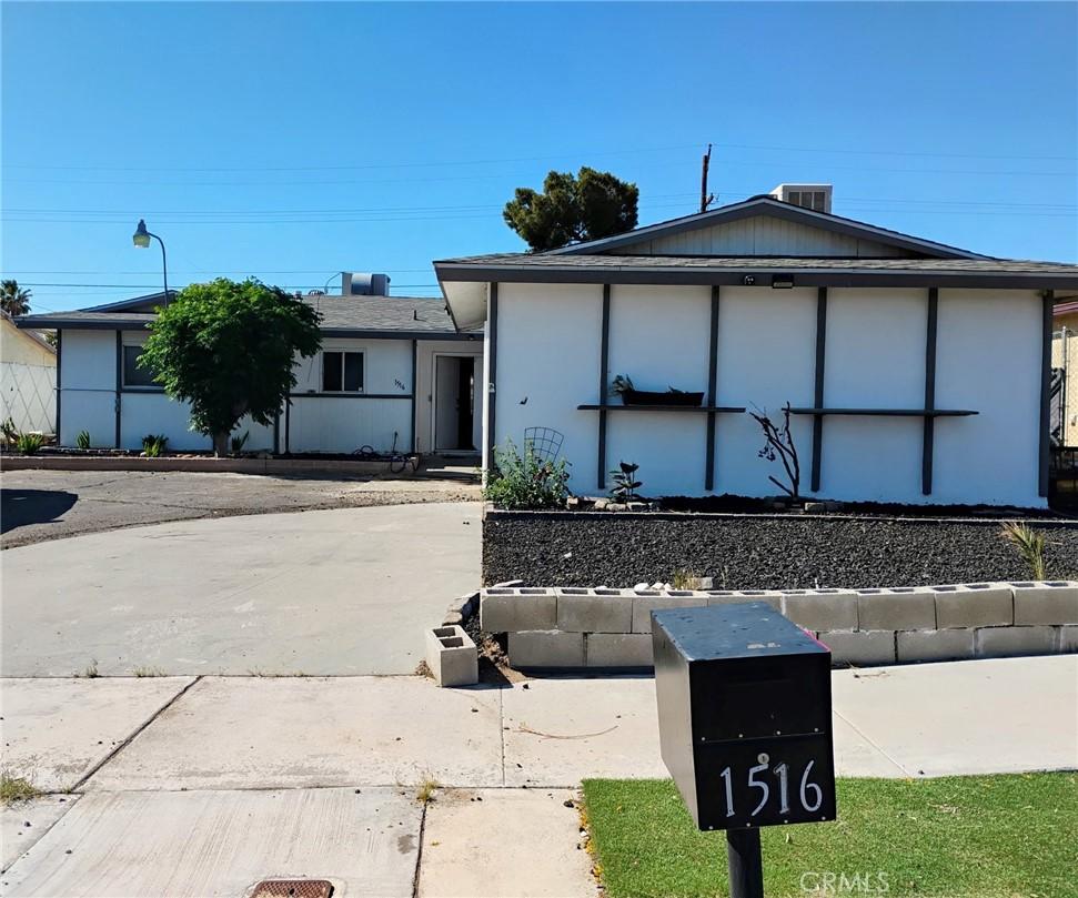 1516 Church St, Barstow, CA 92311 - photo 1