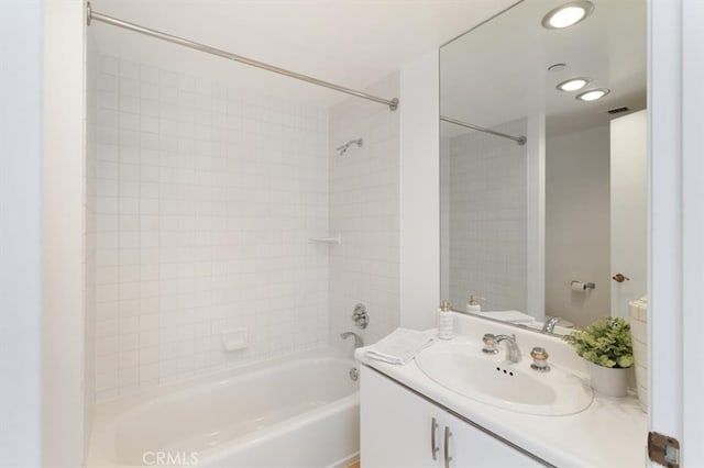 850 E Ocean Blvd Unit 602, Long Beach, CA 90802 - full bath featuring shower / tub combination, vanity, and recessed lighting
