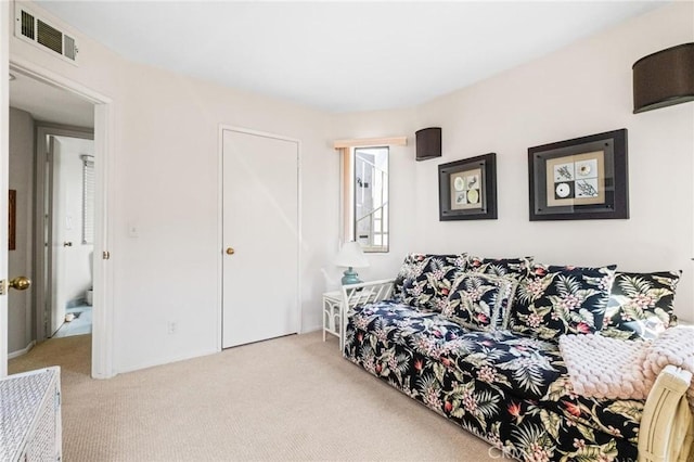 444 30th St, Manhattan Beach, CA 90266 - living area with carpet