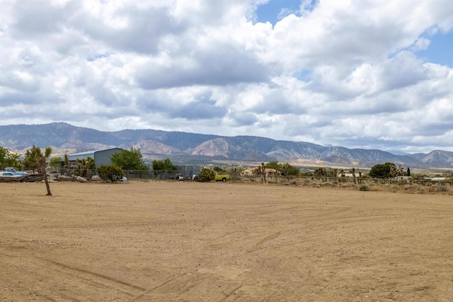 11374 Desert View Rd, Pinon Hills, CA 92372 - view of mountain background
