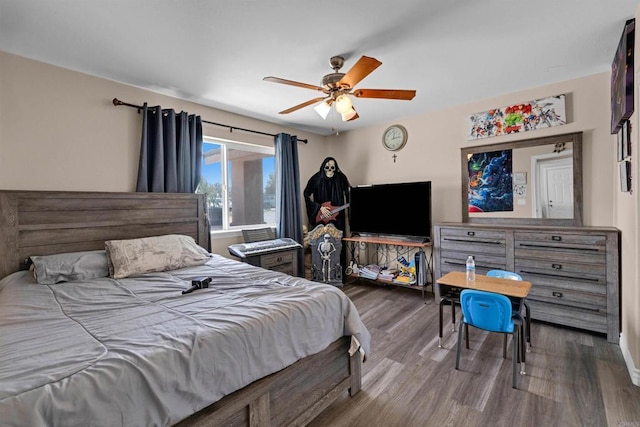 11374 Desert View Rd, Pinon Hills, CA 92372 - bedroom with wood finished floors and a ceiling fan