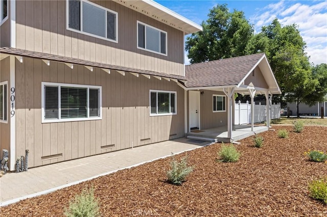 9019 San Gabriel Rd, Atascadero, CA 93422 - rear view of property featuring a shingled roof and a patio