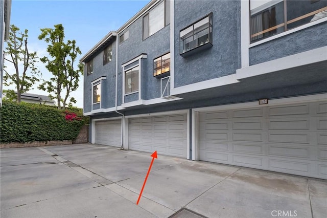5100 Riverton Ave Unit 14, North Hollywood, CA 91601 - view of garage