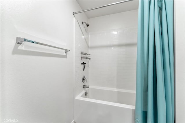 7155 Citrus Ave Unit 315, Fontana, CA 92336 - full bath featuring shower / bathtub combination with curtain