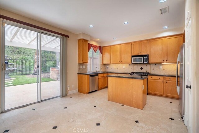 20322 Colina Dr, Canyon Country, CA 91351 - photo 11