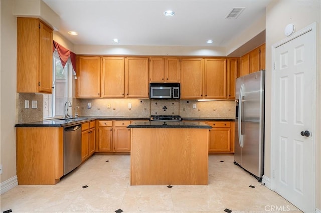 20322 Colina Dr, Canyon Country, CA 91351 - photo 10