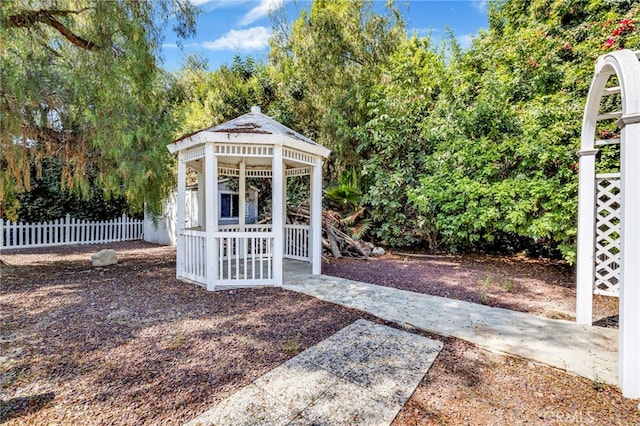 2117 Brittany Park Rd, Camarillo, CA 93012 - view of outdoor structure featuring a gazebo and fence
