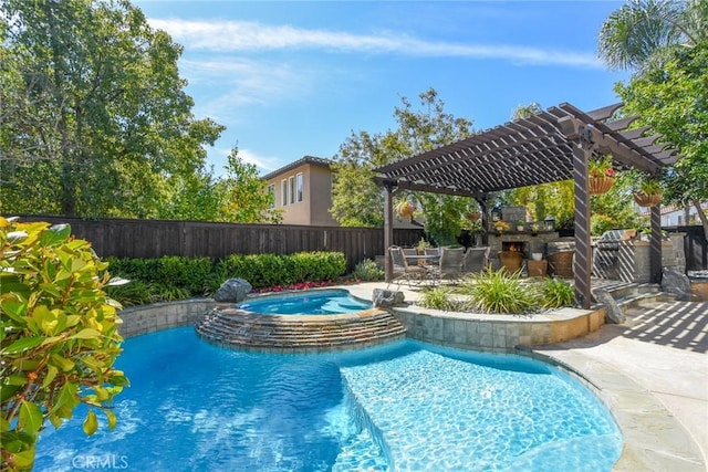 view of pool featuring a pergola, a fenced backyard, a pool with connected hot tub, and a patio area