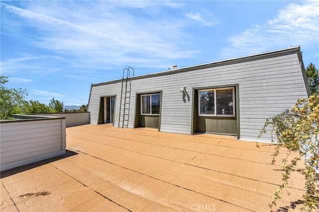 33645 Kobe Rd, Agua Dulce, CA 91390 - rear view of property with a patio