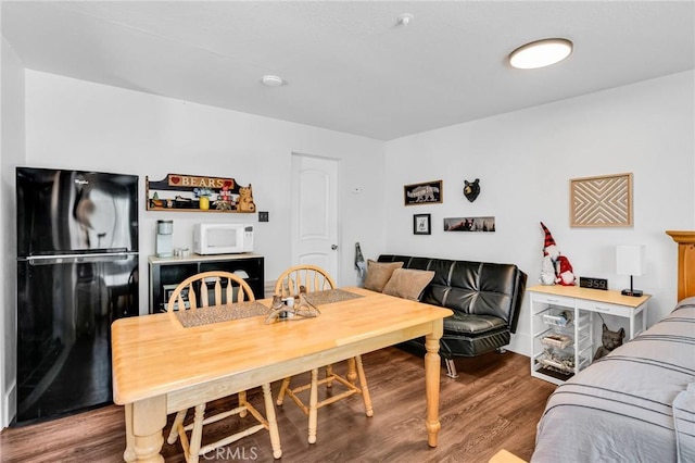 33645 Kobe Rd, Agua Dulce, CA 91390 - dining area with wood finished floors