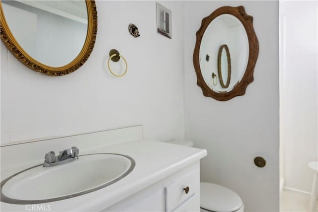 323 Mittry Ln, Lake Arrowhead, CA 92352 - bathroom featuring toilet and vanity