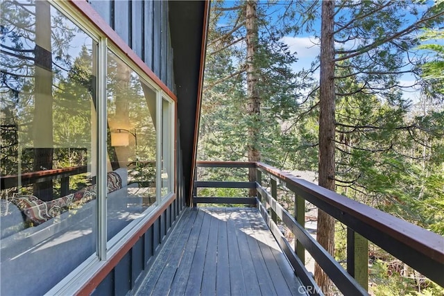 323 Mittry Ln, Lake Arrowhead, CA 92352 - view of wooden terrace