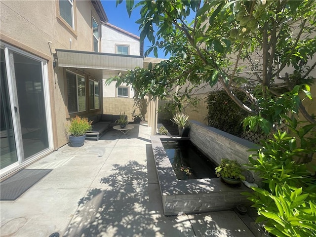 320 E Costera Ct, Placentia, CA 92870 - view of patio with fence