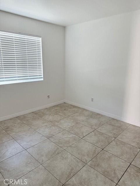 17232 Ceres Ave, Fontana, CA 92335 - photo 14