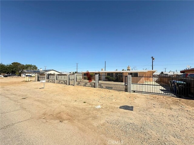 8461 Eucalyptus Ave, California City, CA 93505 - photo 2