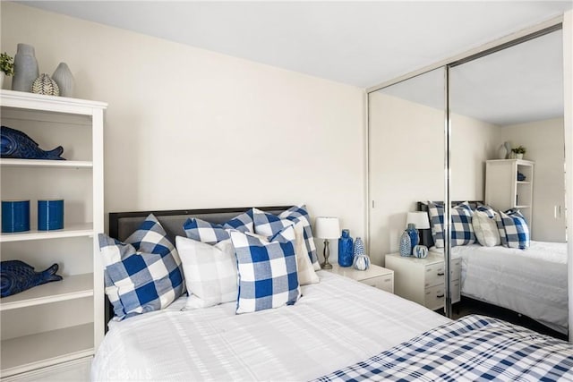 bedroom with a closet