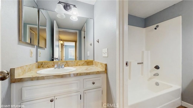 9020 Newport Ave Unit 17, Fontana, CA 92335 - full bath with tub / shower combination and vanity