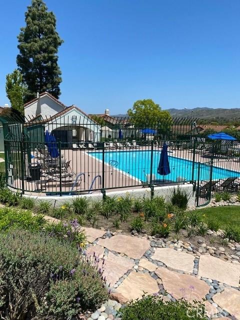 748 Wind Willow Way, Simi Valley, CA 93065 - photo 15