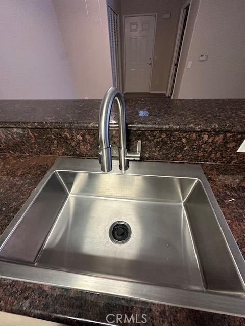 31256 Taylor Ln, Temecula, CA 92592 - kitchen view of a sink