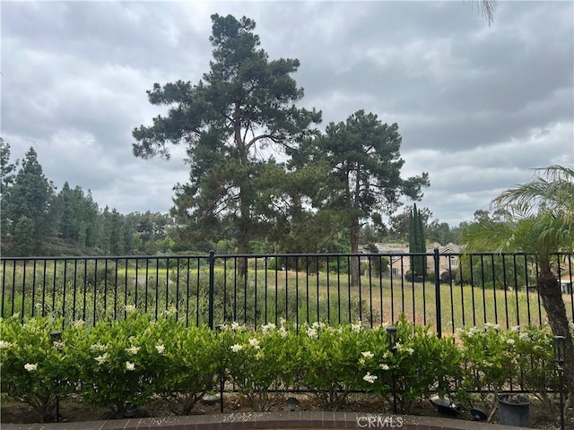 13564 Esprit Ave, San Diego, CA 92128 - view of yard featuring fence