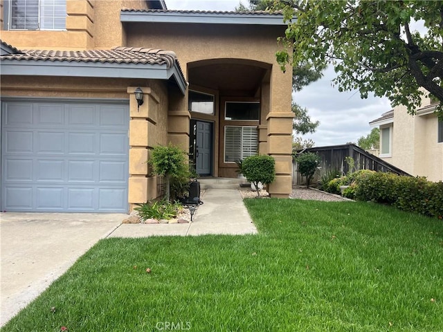 13564 Esprit Ave, San Diego, CA 92128 - entrance to property with stucco siding, a lawn, driveway, and a tile roof