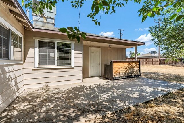 109 Lorita Way, Hanford, CA 93230 - property entrance featuring fence and a patio