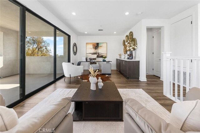 27 Alessio, Lake Forest, CA 92630 - living room featuring wood finished floors and recessed lighting