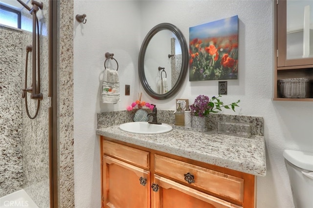 44800 Ahwahnee Acres Rd, Ahwahnee, CA 93601 - full bath featuring toilet, a shower stall, and vanity