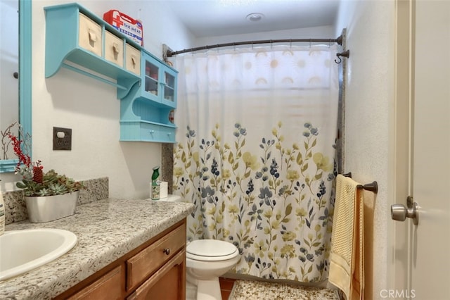 44800 Ahwahnee Acres Rd, Ahwahnee, CA 93601 - bathroom with vanity, toilet, and curtained shower