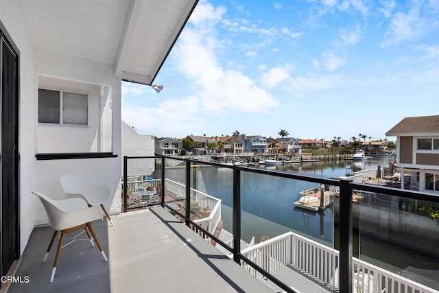 3960 W Hemlock St, Oxnard, CA 93035 - balcony with a water view and a residential view