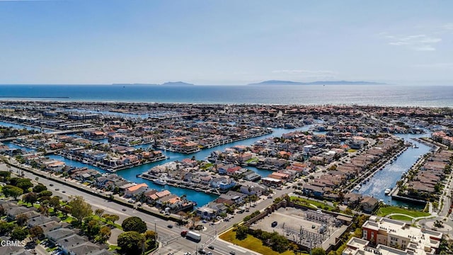 3960 W Hemlock St, Oxnard, CA 93035 - aerial view of residential area featuring a large body of water