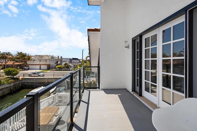 3960 W Hemlock St, Oxnard, CA 93035 - balcony featuring a residential view