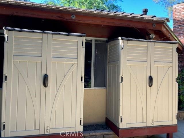 9656 Green Verdugo Dr, Shadow Hills, CA 91040 - view of shed