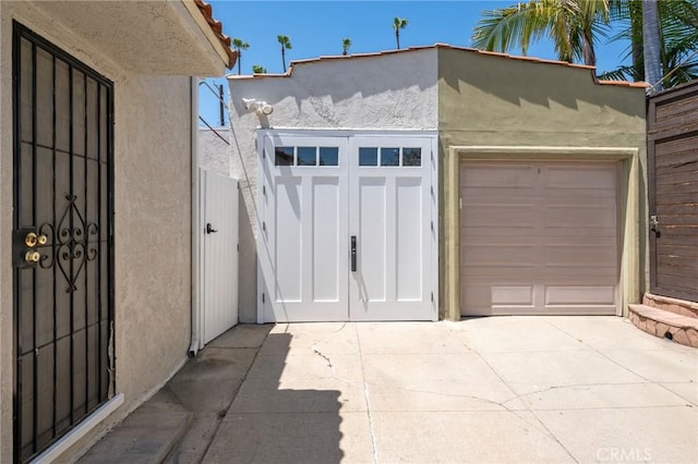 827 S Leland St, San Pedro, CA 90731 - view of garage