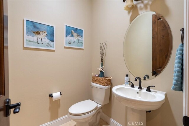 2815 Rock Wren Ln, Avila Beach, CA 93424 - bathroom featuring toilet and baseboards