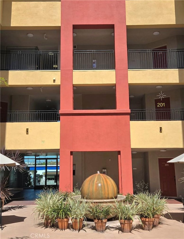 2742 Cabrillo Ave Unit 201, Torrance, CA 90501 - view of building exterior