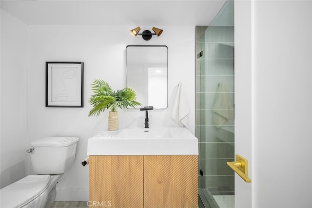 16009 Jalon Rd, La Mirada, CA 90638 - bathroom featuring toilet, vanity, and tiled shower