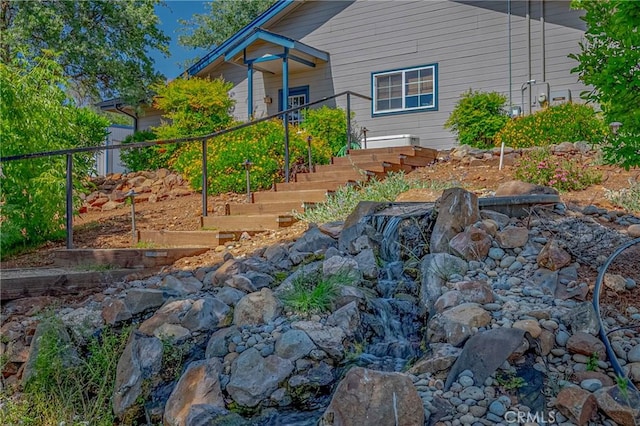 5030 Creek Front Rd, Catheys Valley, CA 95306 - view of property exterior featuring fence