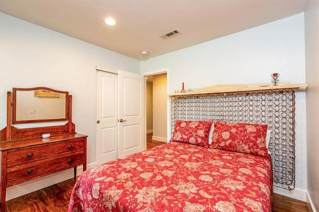 225 Hacienda Ave, San Luis Obispo, CA 93401 - bedroom featuring baseboards, wood finished floors, and recessed lighting